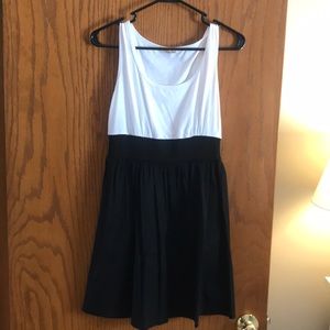 Black/White dress